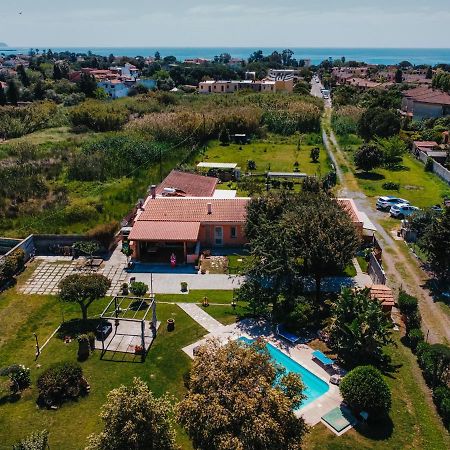 Tra Terra E Mare Hotel Flumini di Quartu Kültér fotó